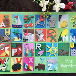 Set de table coloré avec l'alphabet - abécédaire unique