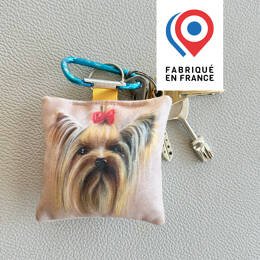 Porte-clés en tissu avec un chien Yorkshire