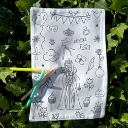 COLORIAGE LAVABLE - Feuille en tissu PRINCESSE + 3 feutres à l’eau