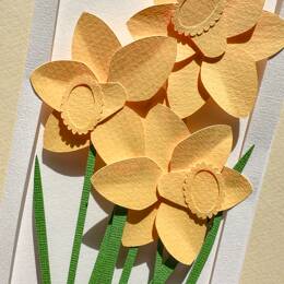 CARTE À CRÉER - Fabriquez une carte avec 3 jonquilles - à coller (Une JONQUILLE pour Curie)