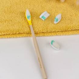 Pack 1 an - Brosse à dents en bois rechargeable - La Maline - Jaune - EXTRA-SOUPLE - Personnalisé