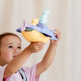 Jouet de bain made in france en matière recyclée hydravion de mr renard