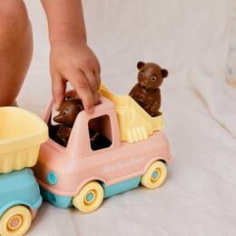 Le camion pompier made in france en matière recyclée de petit ours brun