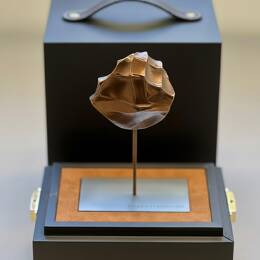 L'Etreinte bronze patiné sculptée sur mesure