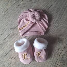 Ensemble: Turban avec prénom brodé noeud, buns ou simple +chaussons Initiale brodé assortis + moufles. Tissu sweat fourré