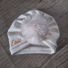 Turban bonnet à pompon personnalisé avec Prénom brodé - en tissu Polaire alpine, doux et chaud dès la naissance - Oeko-Tex