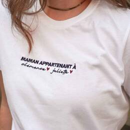 Tee shirt avec mot personnalisable