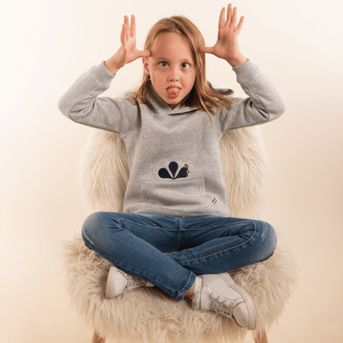 Le sweat à capuche mixte enfant - Confortablement Français