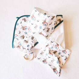 Coffret cape bavoir doudou hochet