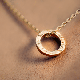 Collier cercle martelé