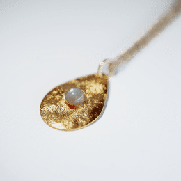 Collier goutte martelé orient