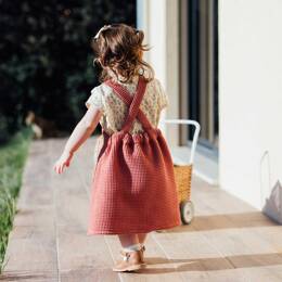 Robe salopette nid d'abeille rose enfant LOUISE