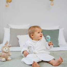 Peignoir velours broderie bébé