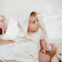 Cape de bain éponge blanche et tissu imprimé