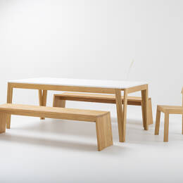 Table MéliMélo résine et 2 bancs PAP en chêne