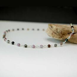 Collier chaine rosaire perles tourmaline 3 mm facettées et argent 925