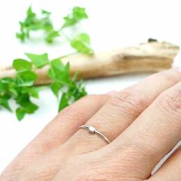 Bague fine en argent 925 bille carrée