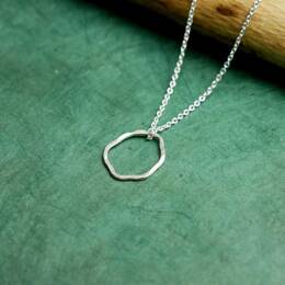 Collier fin nuage Maya en argent 925 recyclé et surcyclé
