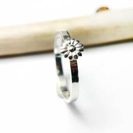 Alliance marguerite empilable argent 925 recyclé pour femme