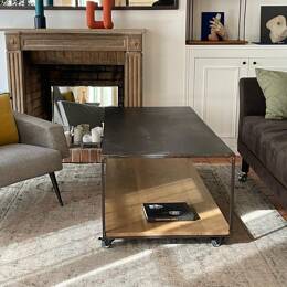 Table basse rectangulaire sur roulettes avec double plateau "STEELWOOD"
