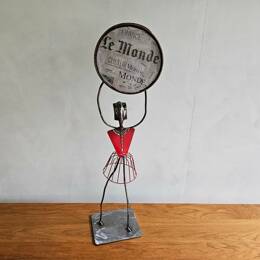 Sculpture art éco-responsable métal, bois recyclé "Le Monde"