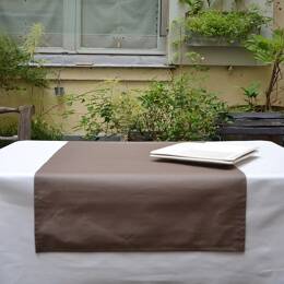 Chemin de table taupe