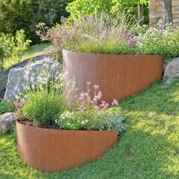 Bordure arrondie en acier corten - Demi rond pour talus et massifs D.93cm