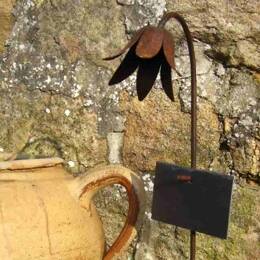 Tuteur campanule 112cm + une ardoise