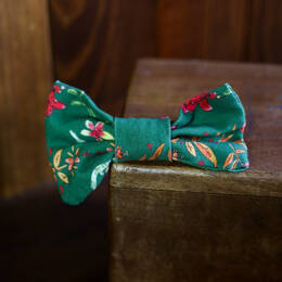 Petit noeud Elena - Motif fleuri fond vert sapin