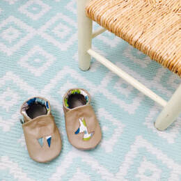 Chaussons bébé en cuir beige