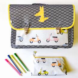 Cartable CP/primaire renforcé et léger Noir et Blanc Scooters