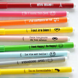 24 étiquettes bienveillantes à coller partout pour encourager les enfants mais pas seulement !