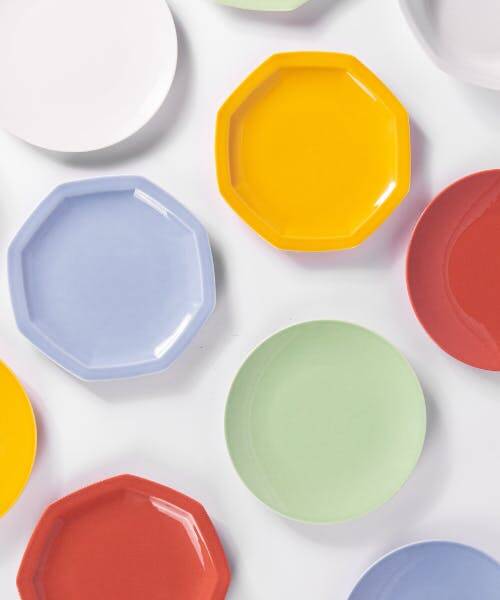 Assiettes, assiettes a dessert et tasses made in France