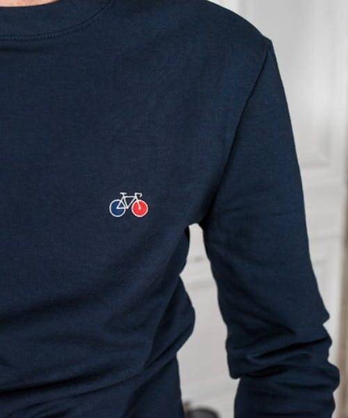 Sweat bleu fabriqué en France avec motif vélo.