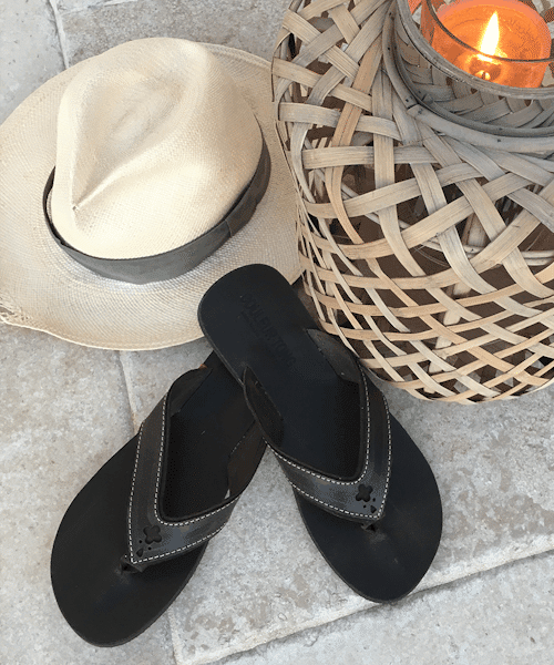 Les Tongs Made in France Sperone, couleur noir par Couleur Tong.