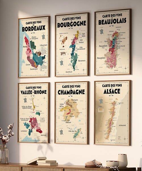 Six cartes des vins Made in France d'Atelier Vauvenargues affichés sur un mur.