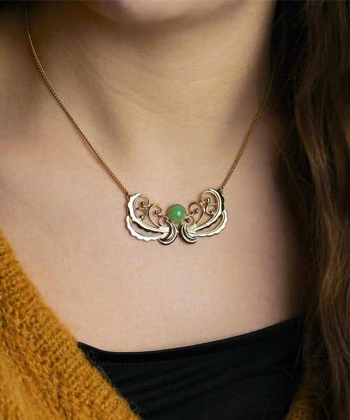 Collier avec pendentif fantaise fabriqué en France par Le Comptoir de Florie.