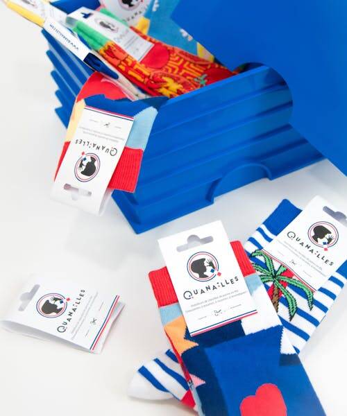 Photo de plusieurs chaussettes françaises fabriquées en France par la marque Quanailles.