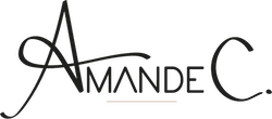 Logo de la marque Amande C fabricant de vêtements chics et raffinés fabriqués en France.