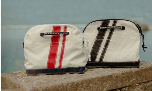 Sac à main Voile recyclée Bandes Noires Jimmy fabriqué par Vent de Voyage.