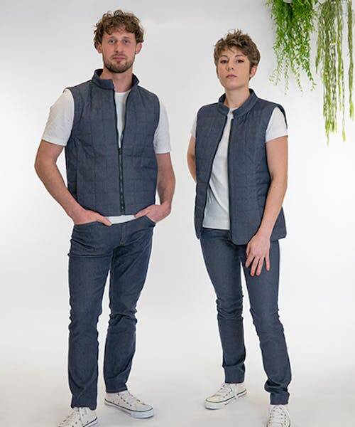 Doudounes et jeans pour homme et femme fabriqués en France.