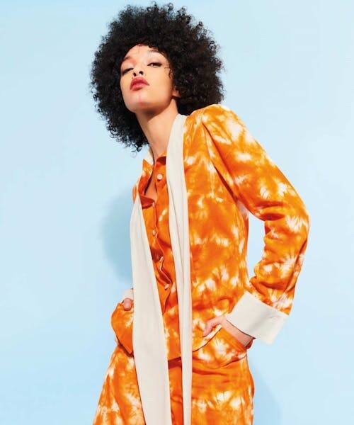 Chemise en coton colorée fabriquée en France.