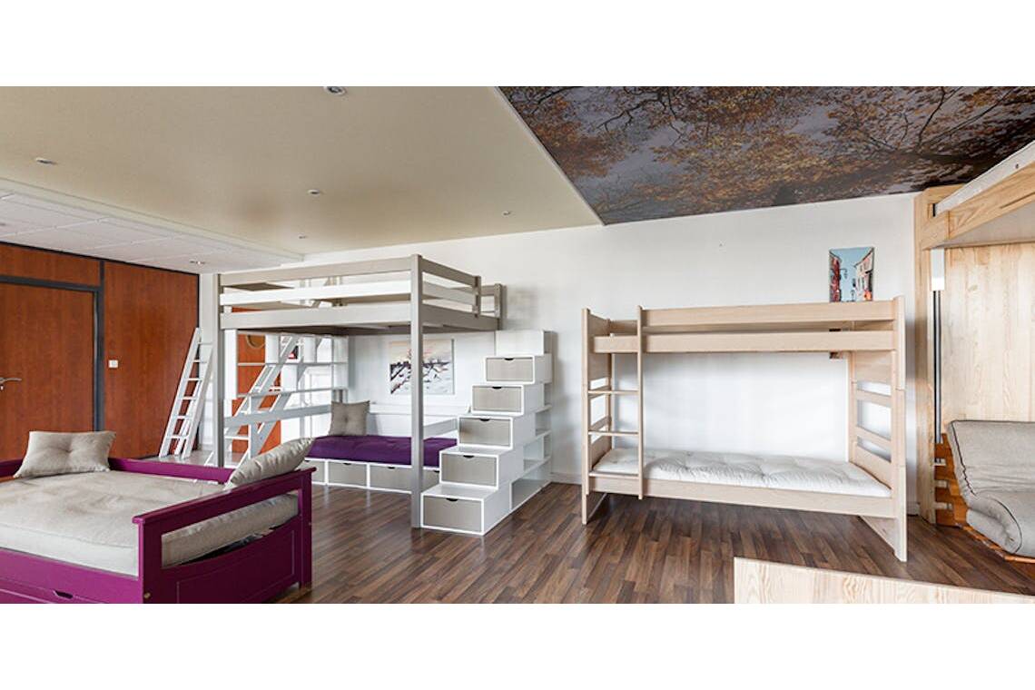 Une large collection de lits, escaliers, rangements et tables... fabriquée en France