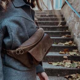 Banane en Cuir Marron Vieilli