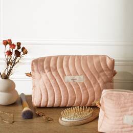 Trousse de toilette rose matelassée - 100% Viscose soyeuse - En stock