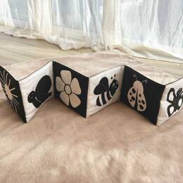 Livre d'éveil noir et blanc éventail