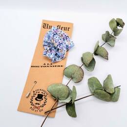 Boutonnière en Liberty Wiltshire lilas