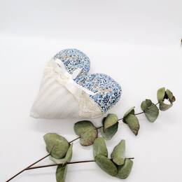 Coussin d'alliance coeur Liberty Katie and Millie bleu