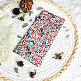 Protège livret de famille en Liberty Emma and Georgina Chesnut