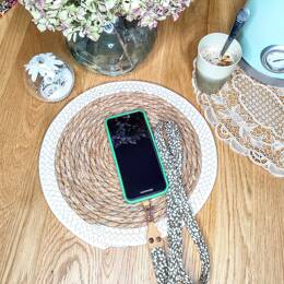 Lanière de téléphone en Liberty Glenjade Pimprenelle